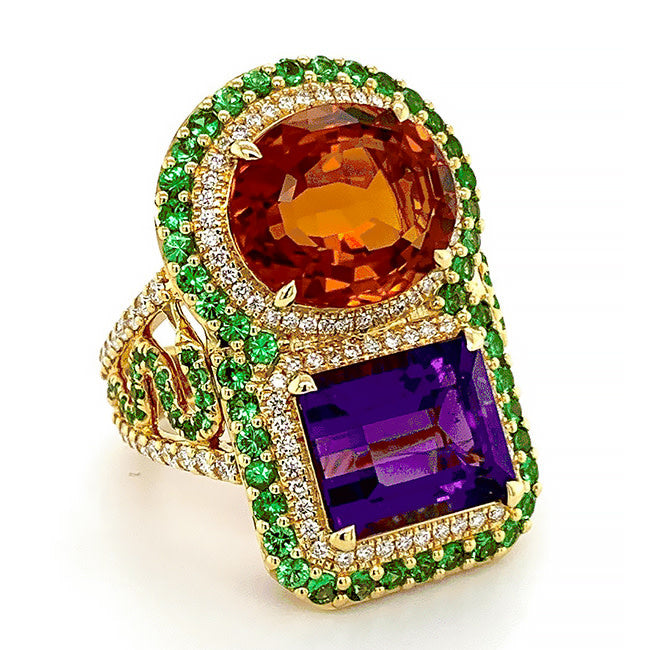 18 kt yellow gold ring with Madera Citroen Amethyst and Tsavorites